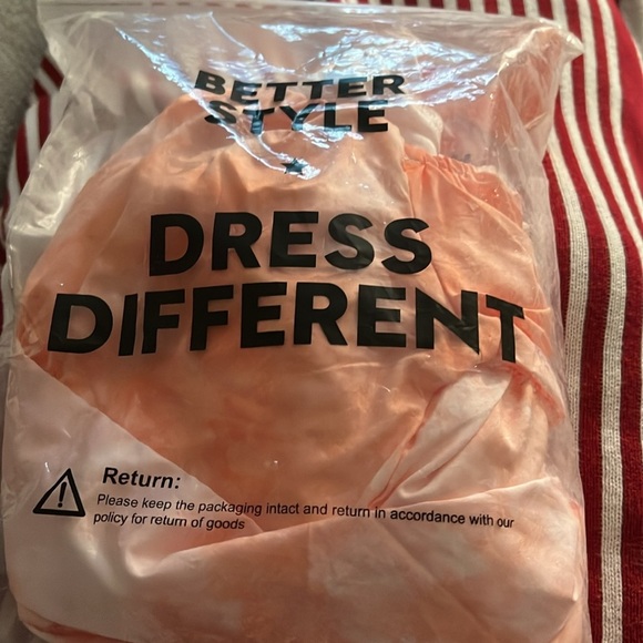 Linsery Women Boho Off Shoulder Romper Shorts Summer Floral Ruffle Jumpsuit NEW - Picture 4 of 7